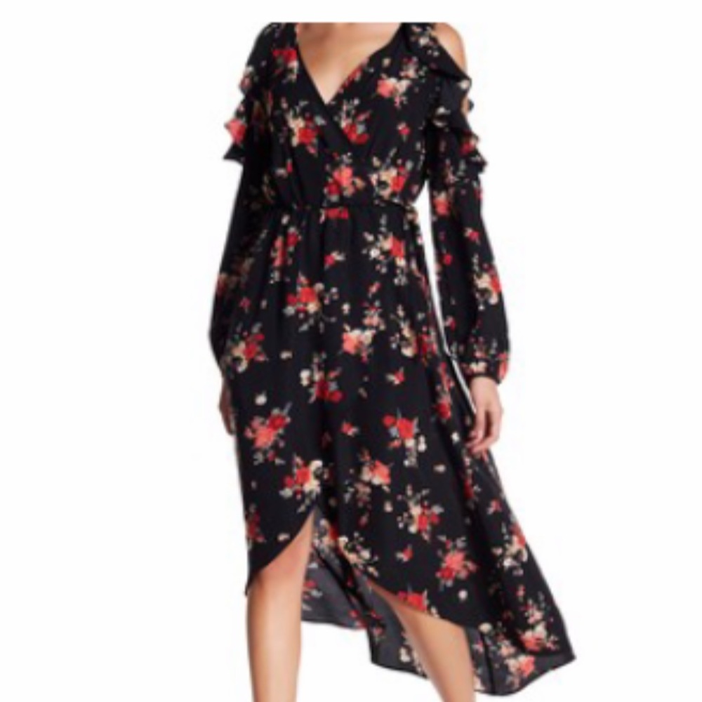 Soprano long sleeve wrap dress size medium